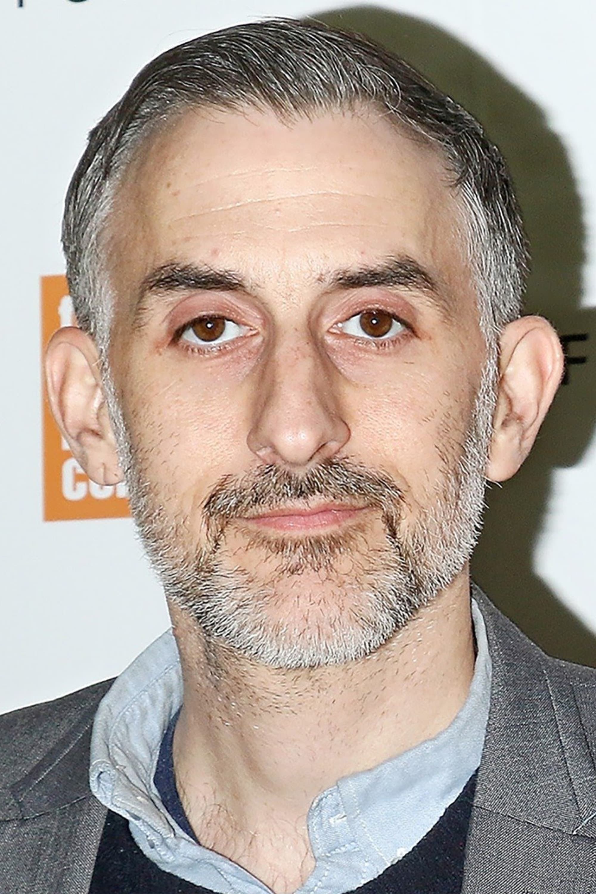 Фото  (Myles Kane)