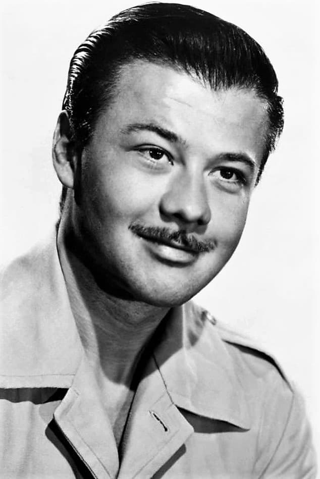 Фото  (Turhan Bey)