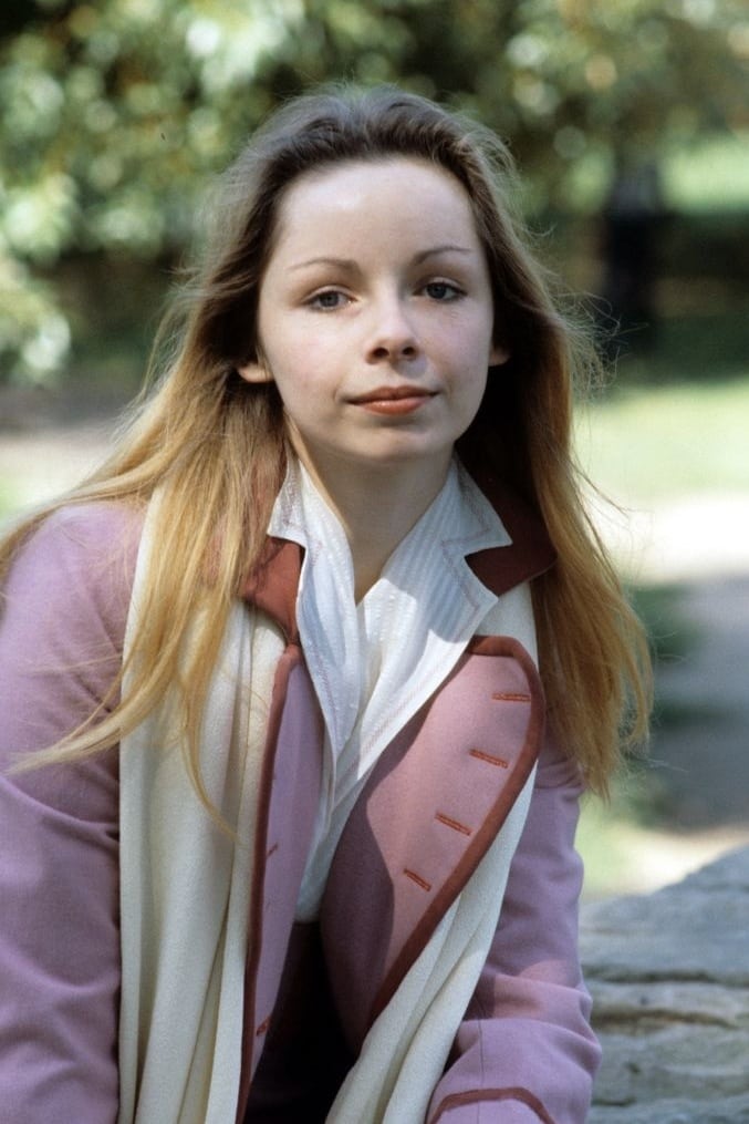 Фото Лалла Уорд (Lalla Ward)