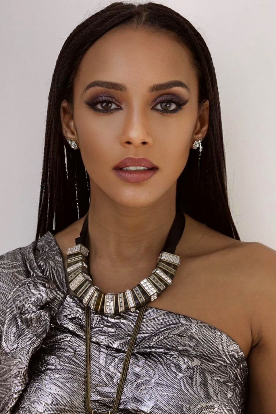 Фото  (Taís Araújo)