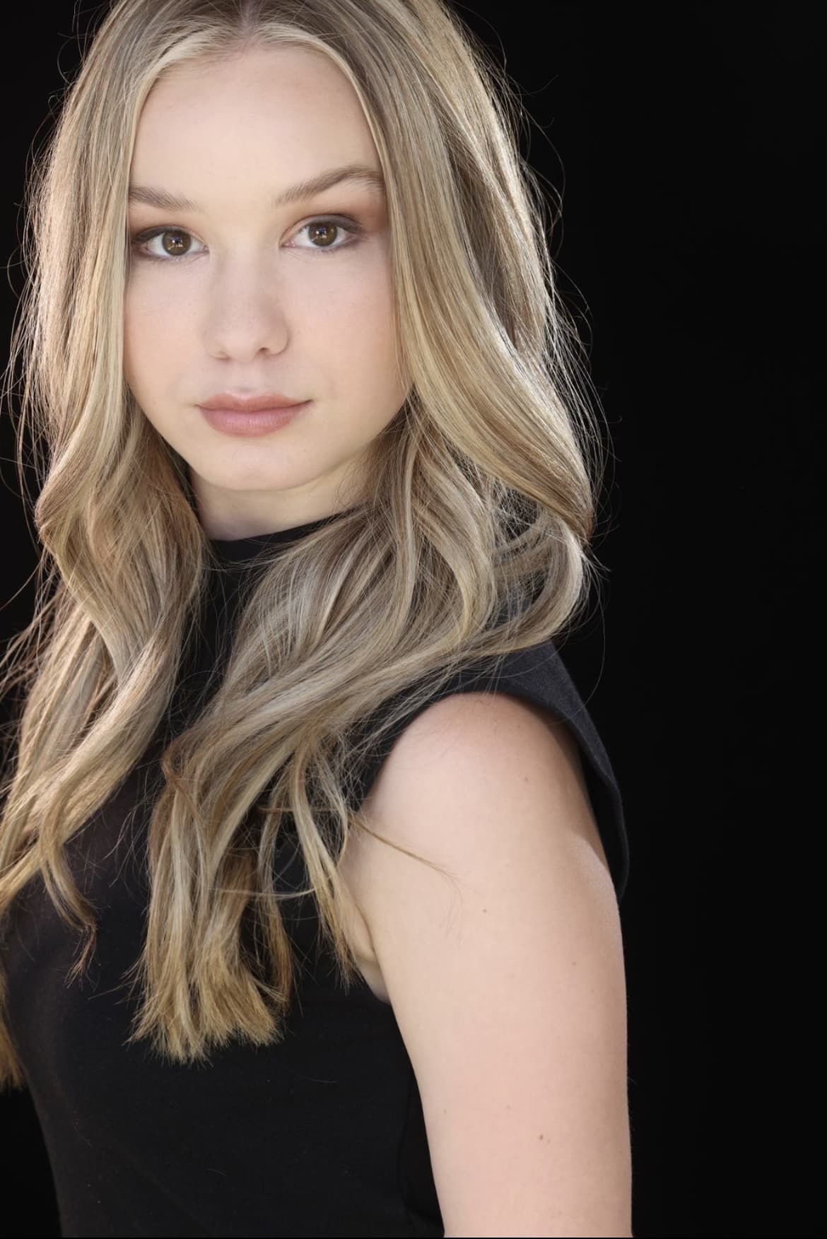 Фото Майя Гонсалес (Mya Gonzales)