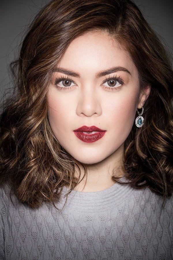 Фото  (Shaina Magdayao)