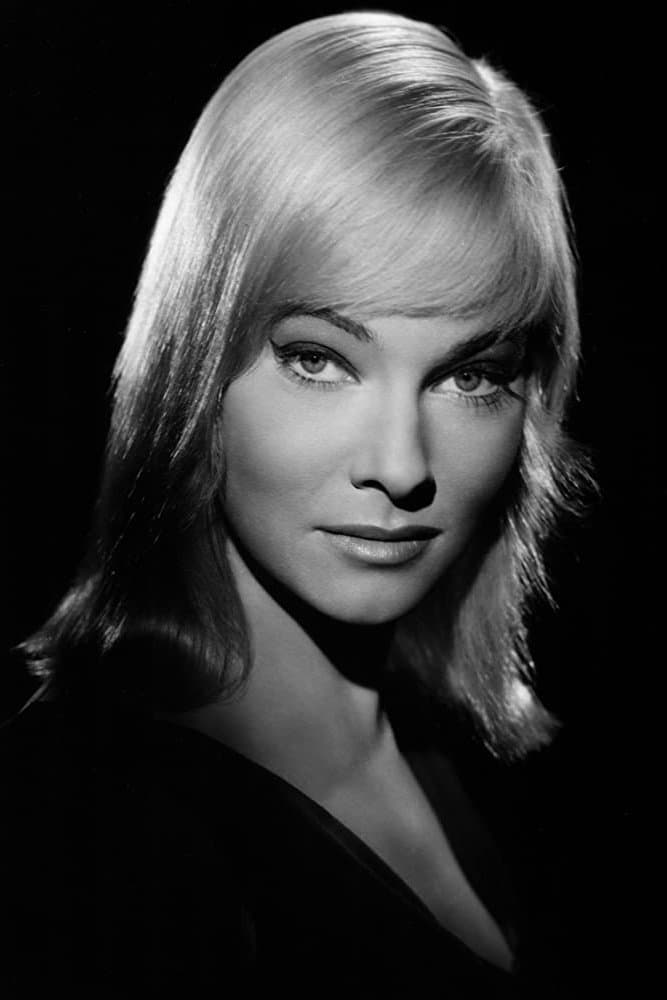 Фото Мэй Бритт (May Britt)