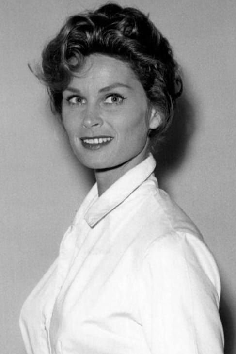 Фото  (Irish McCalla)