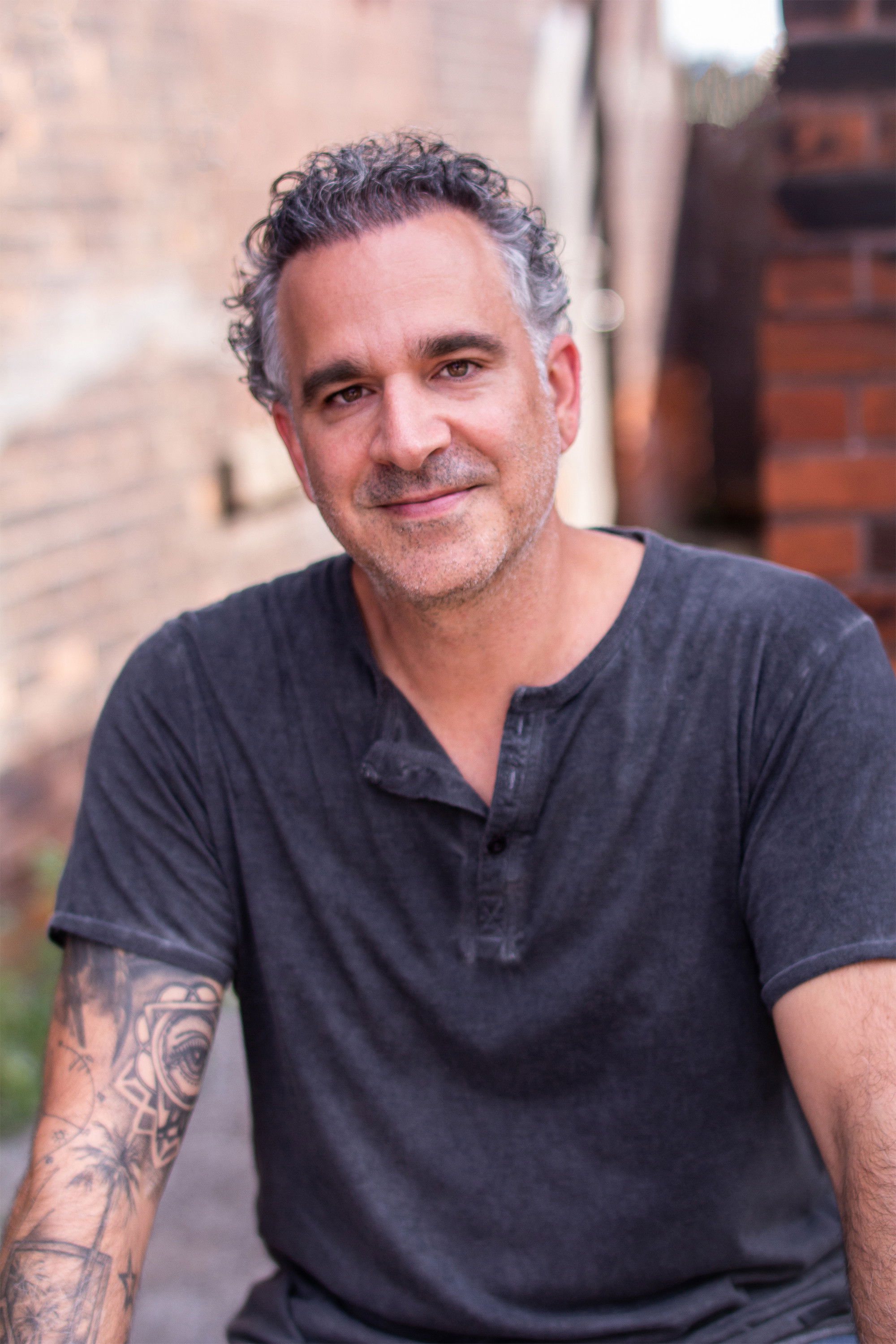 Фото  (Louie La Vella)