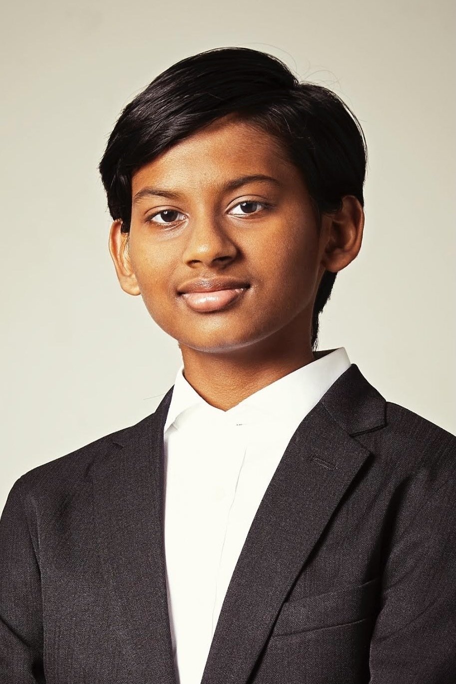 Фото Roni Akurati