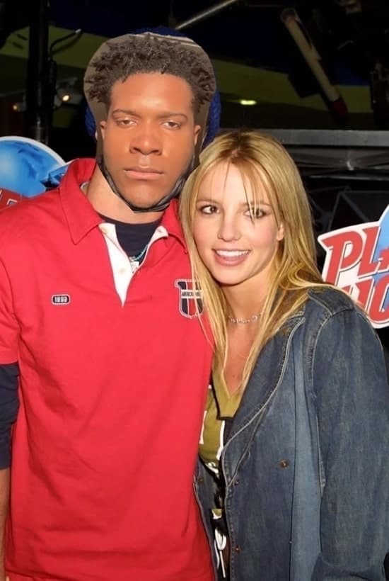 Фото  (Terence Trader)