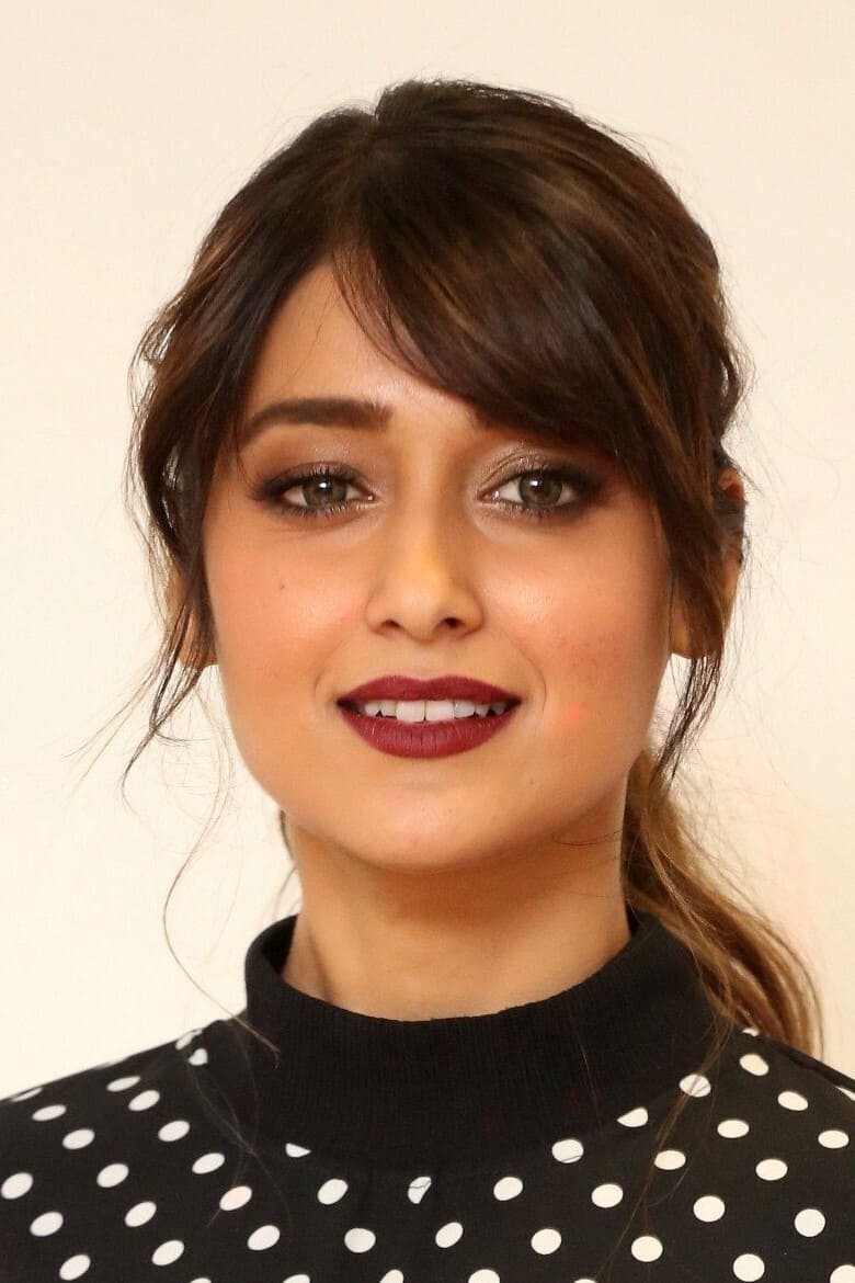 Фото  (Ileana D'Cruz)