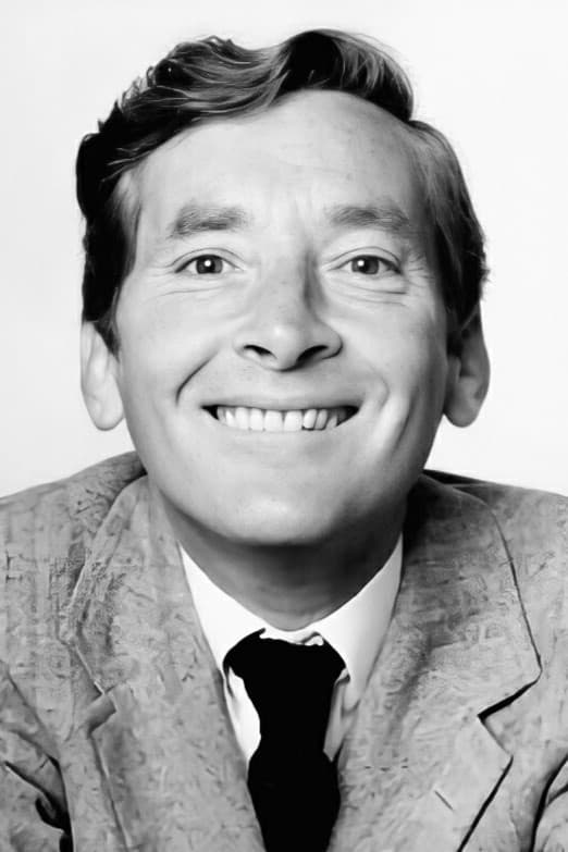 Фото  (Kenneth Williams)
