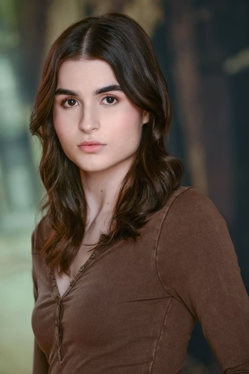 Фото Emma Zenelaj