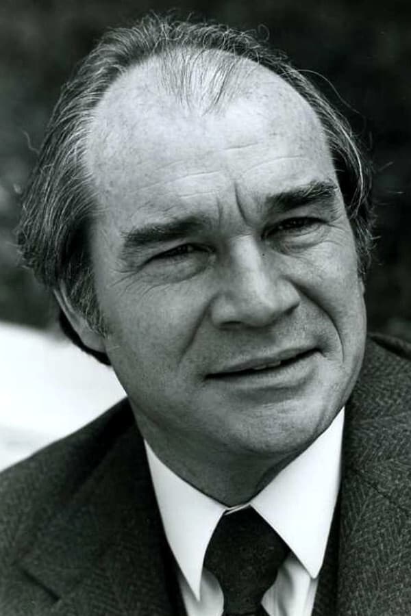 Фото  (John Milford)