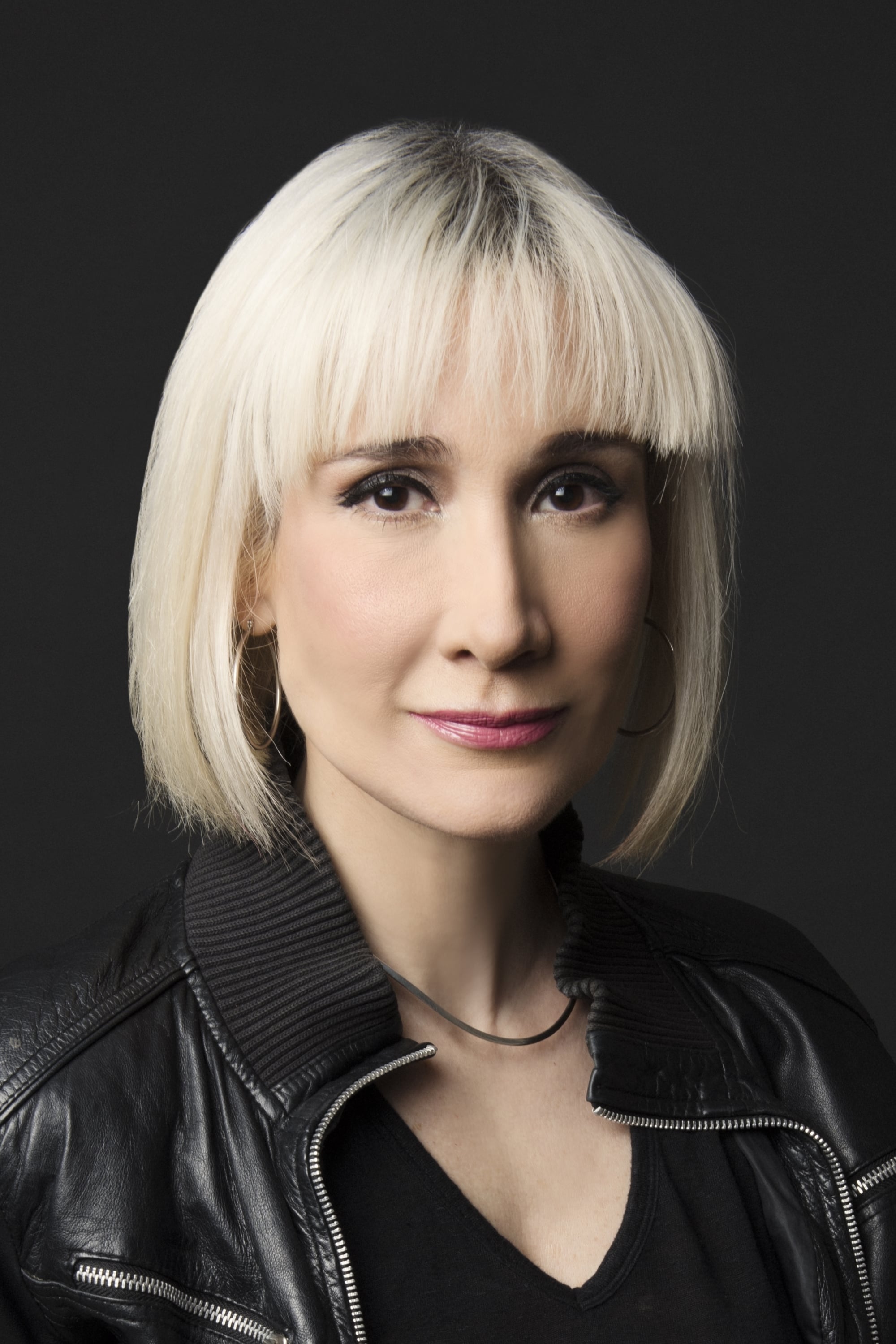 Фото Исса Лопес (Issa López)