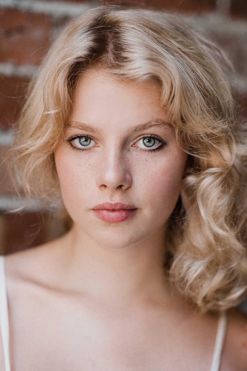 Фото Ella Newton