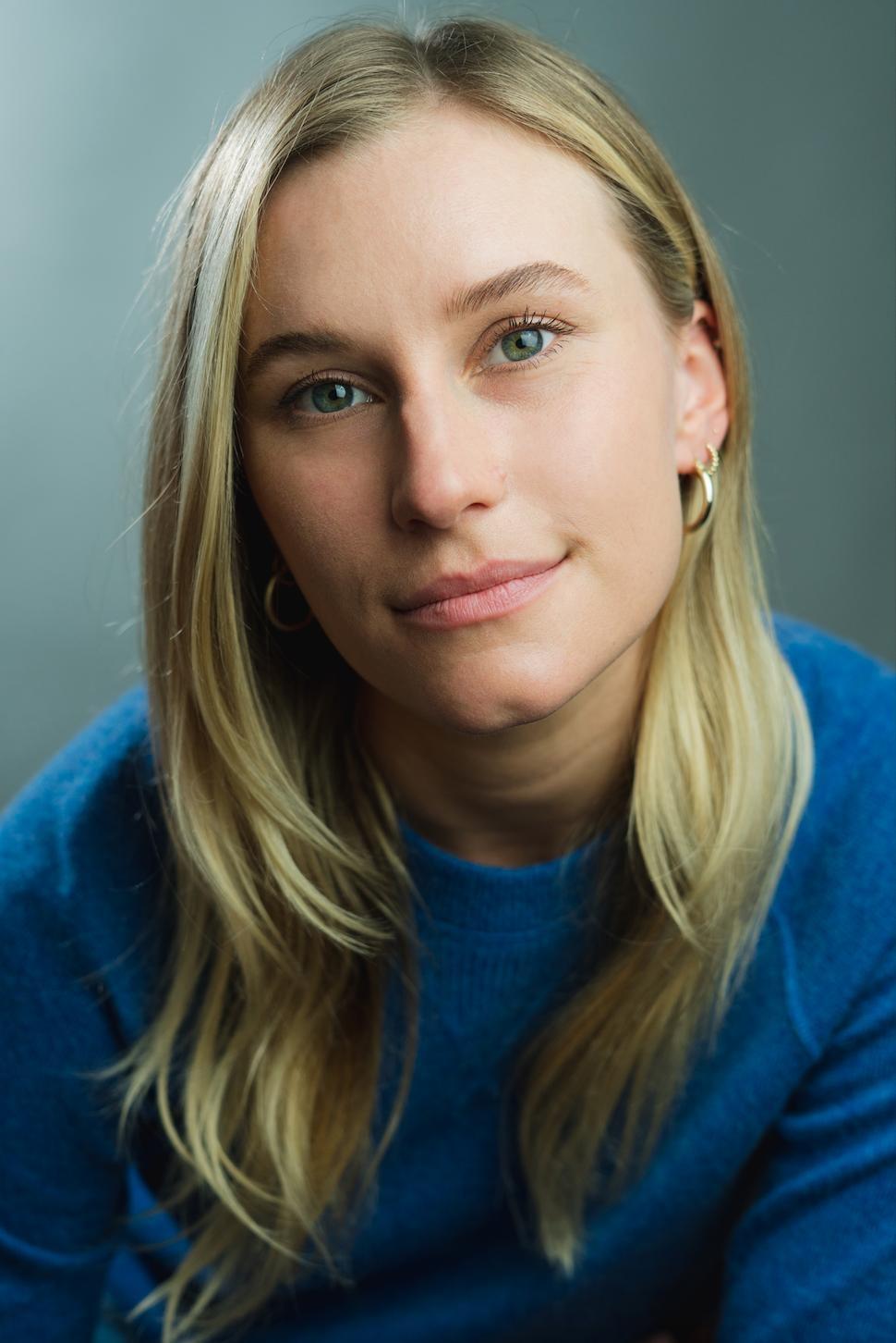 Фото  (Nora Garrett)