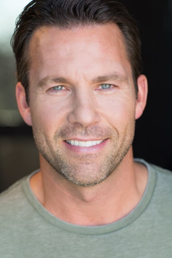 Фото  (Colby Donaldson)