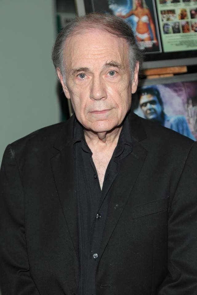 Фото Дональд Ф. Перенасыщение (Donald F. Glut)