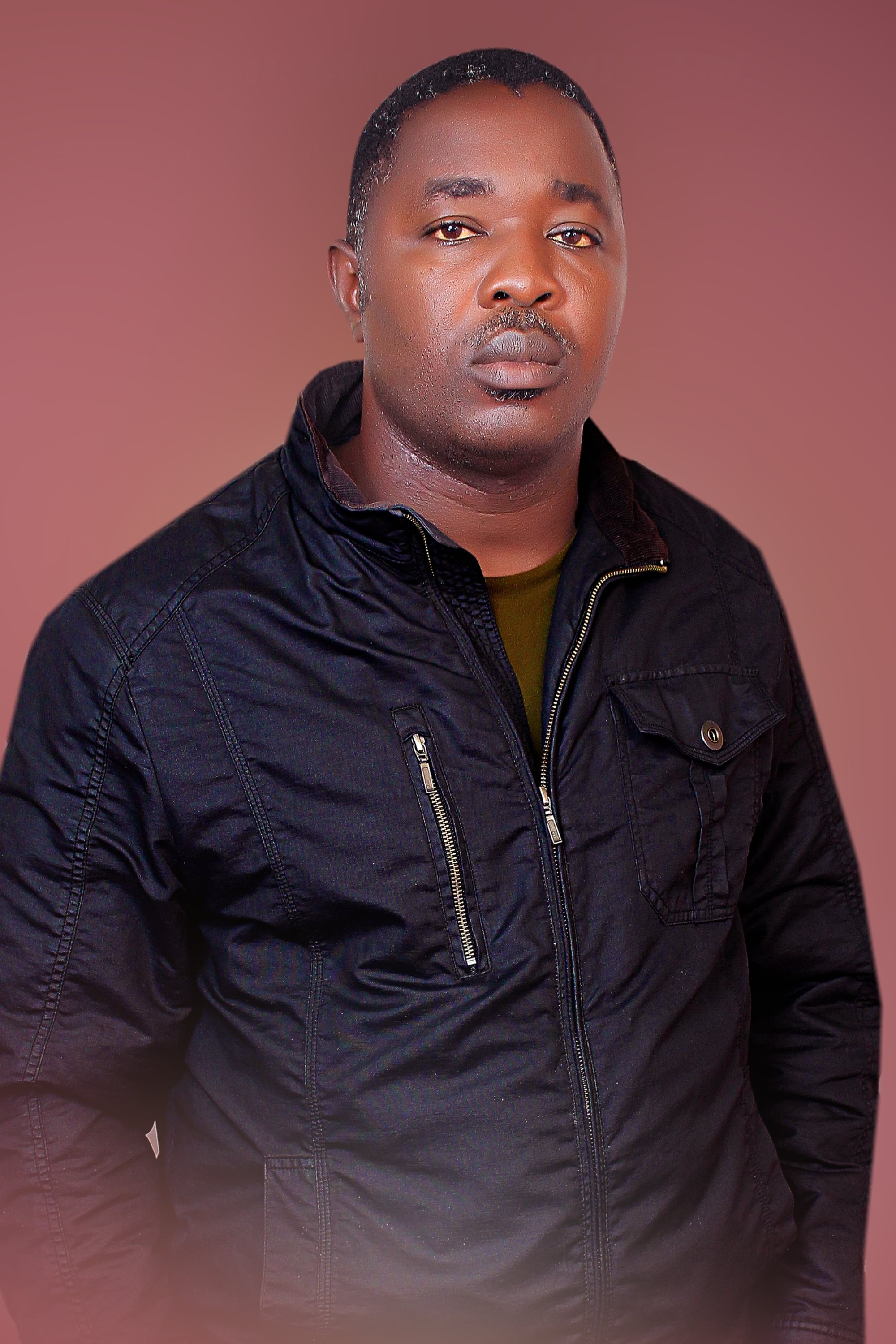 Фото  (Dada Olasunkanmi)