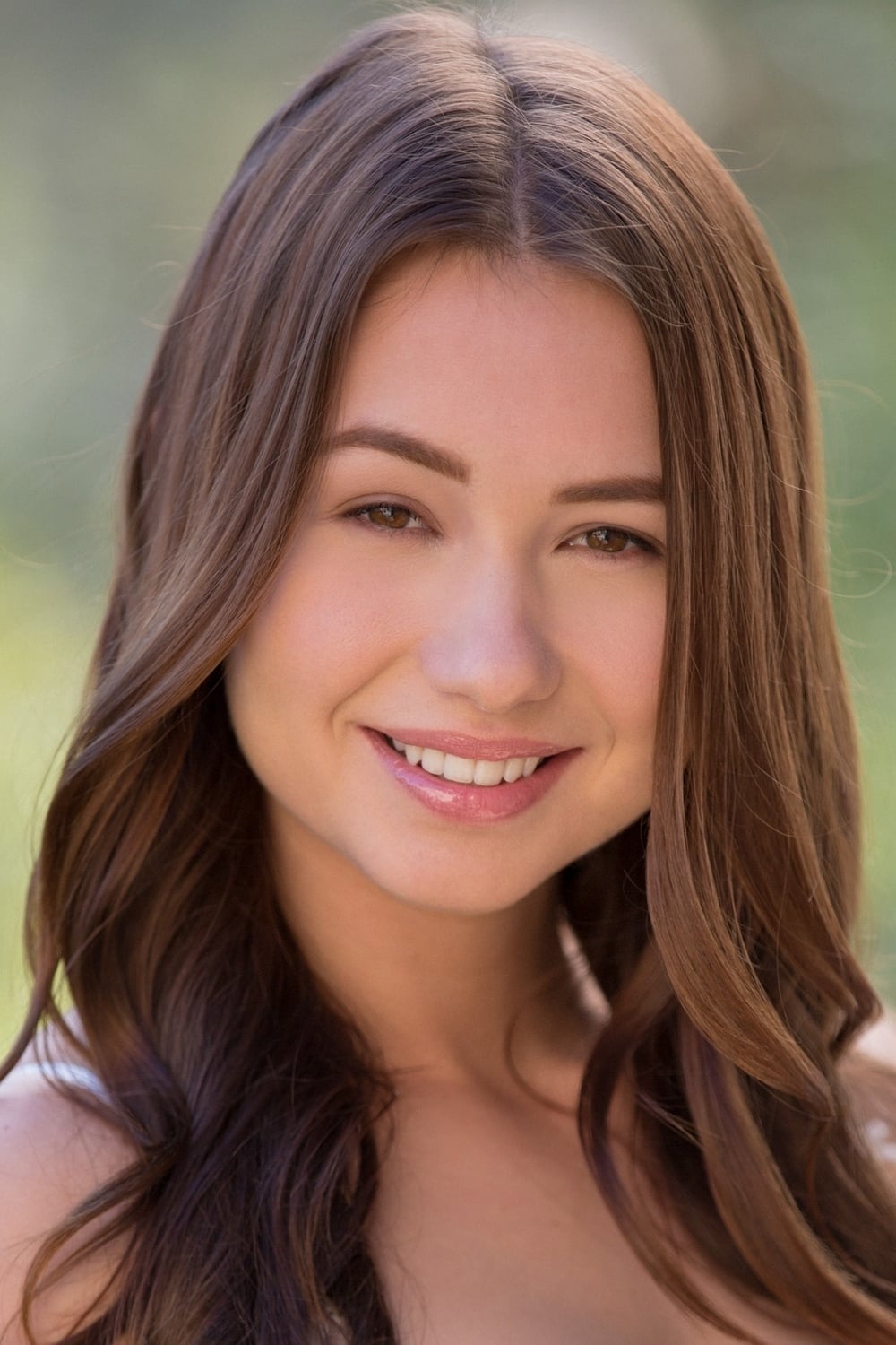 Фото  (Taylor Sands)