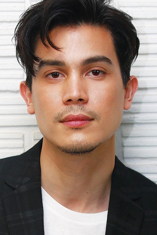 Фото  (Sunny Suwanmethanon)