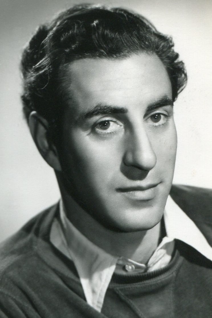 Фото Ферди Мэйн (Ferdy Mayne)