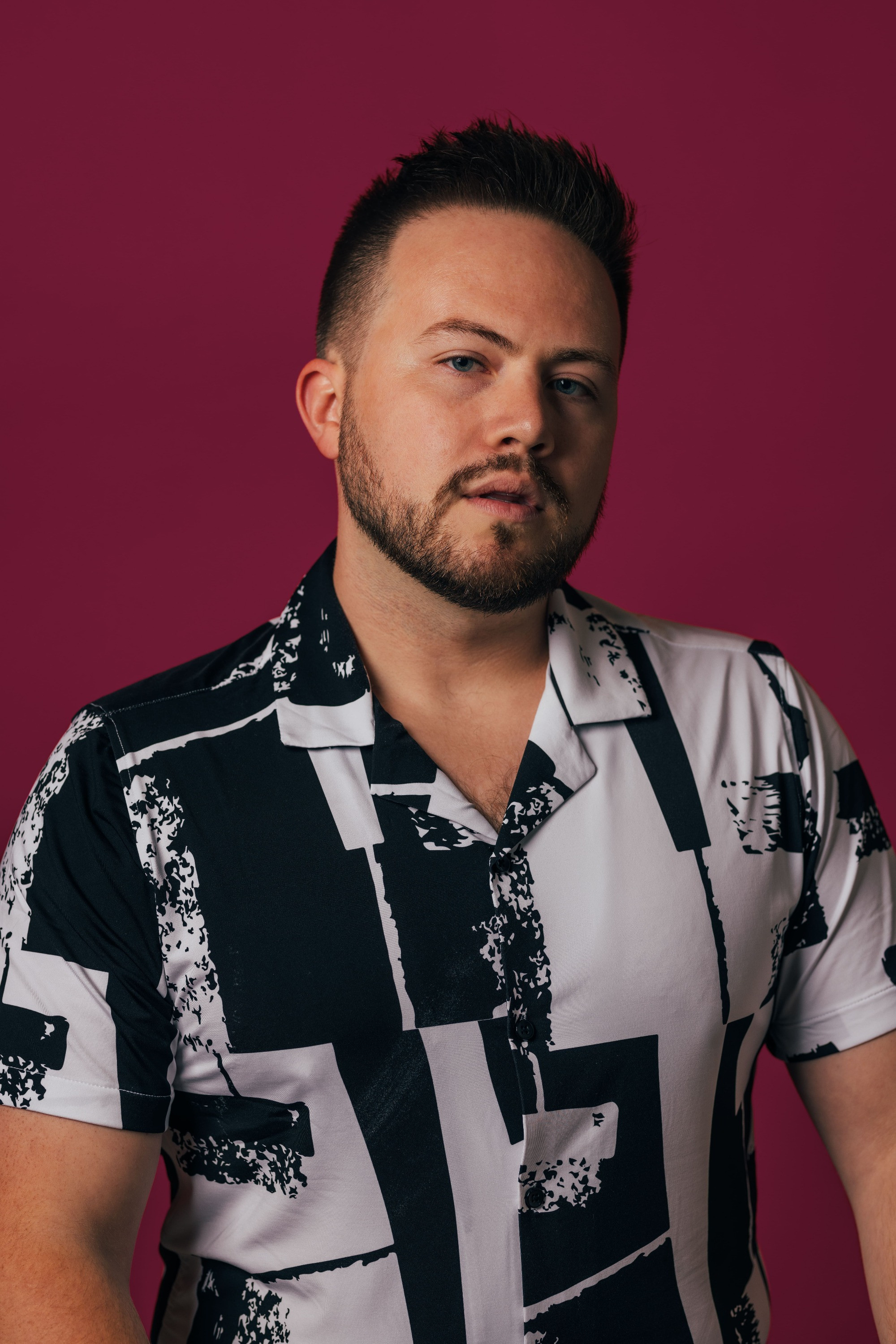 Фото  (Barrett Burgin)