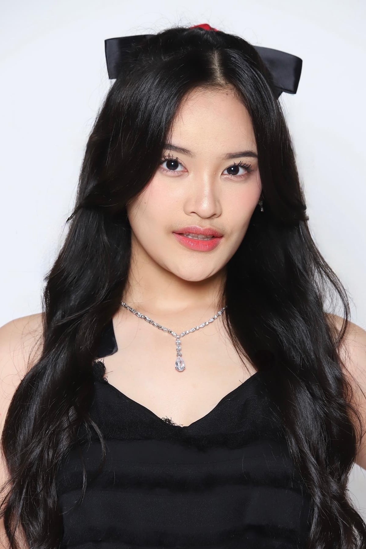 Фото Аджана Шалиха (Adzana Shaliha)