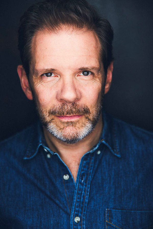 Фото  (Thomas Jay Ryan)