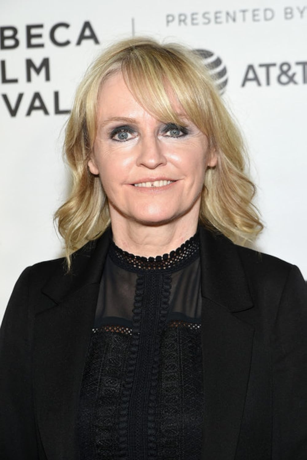 Фото Эмер Рейнольдс (Emer Reynolds)