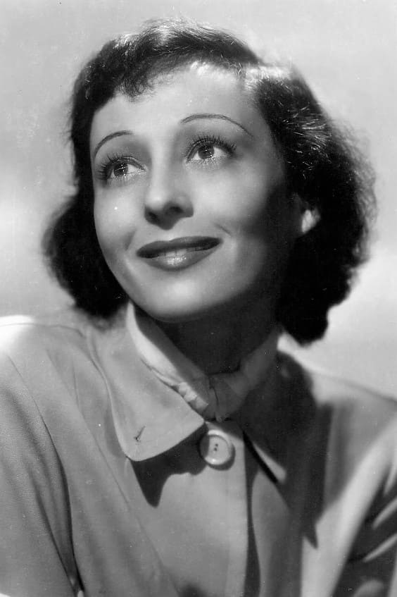 Фото  (Luise Rainer)