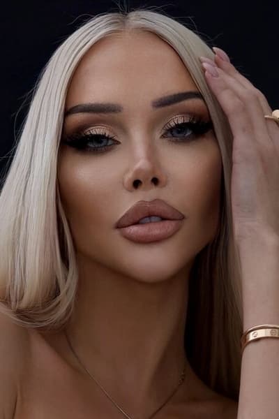 Фото  (Angelina Brezhenskaya)