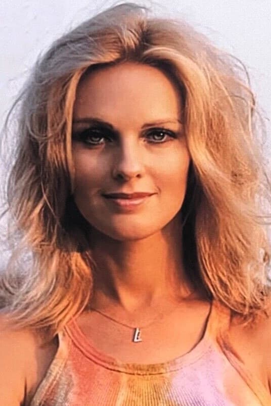 Фото Энджел Томпкинс (Angel Tompkins)