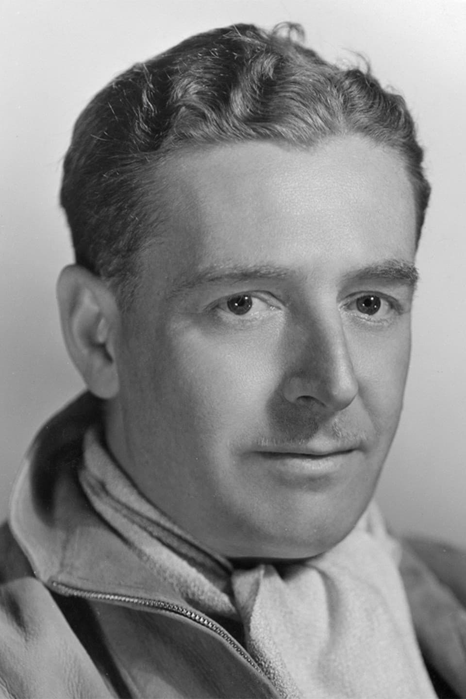 Фото Норман Рейли Рейн (Norman Reilly Raine)