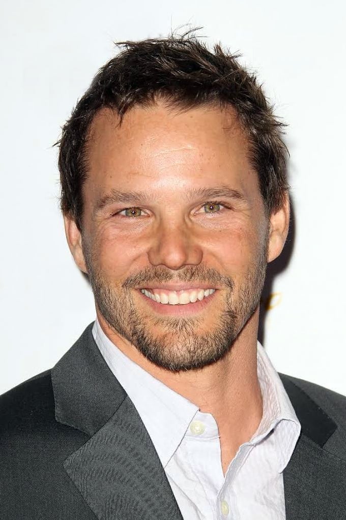 Фото Дилан Бруно (Dylan Bruno)