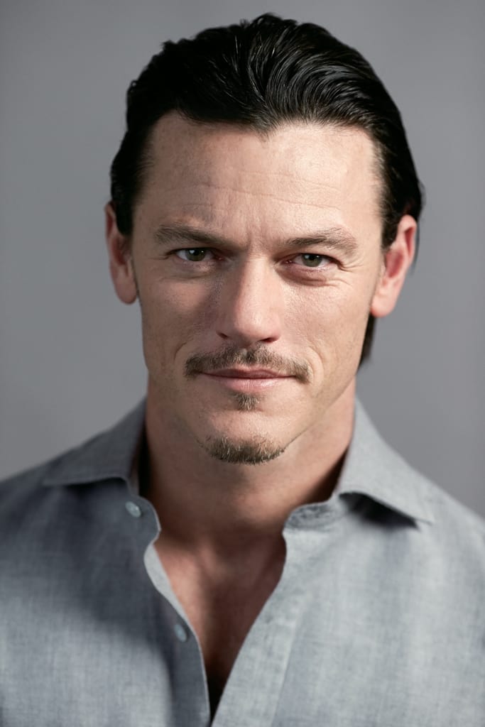 Фото Люк Эванс (Luke Evans)