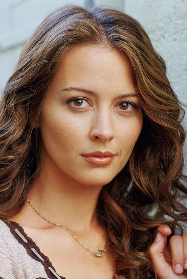 Фото Эми Акер (Amy Acker)