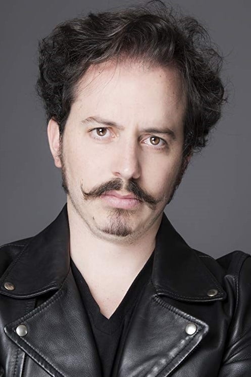 Фото Айзек Эзбан (Isaac Ezban)