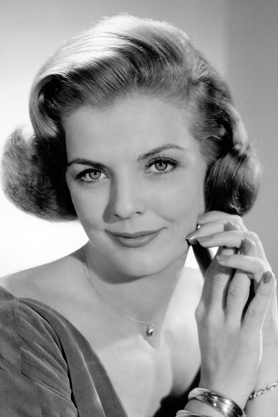 Фото  (Marjorie Lord)