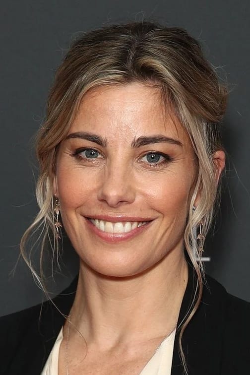 Фото Брук Сэтчвелл (Brooke Satchwell)