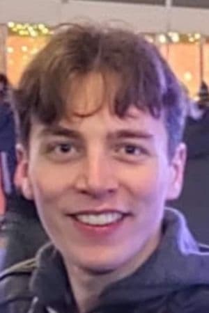 Фото  (James Mant)