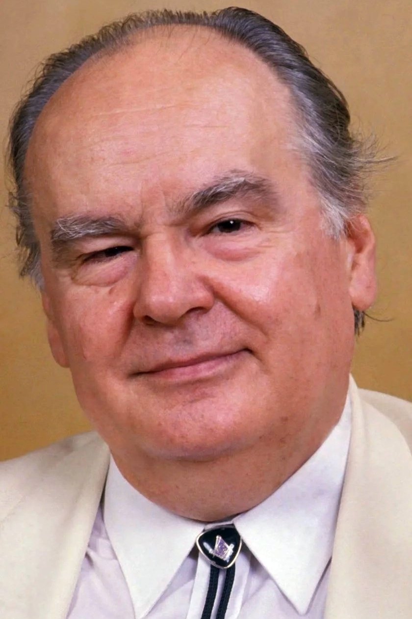 Фото  (Jean Le Poulain)