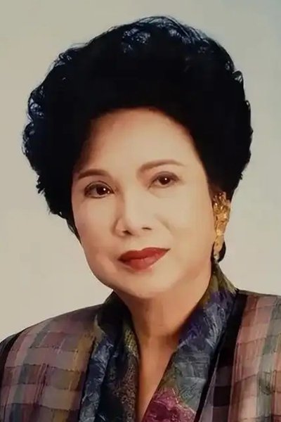 Фото  (Lily Leung Shun-Yin)