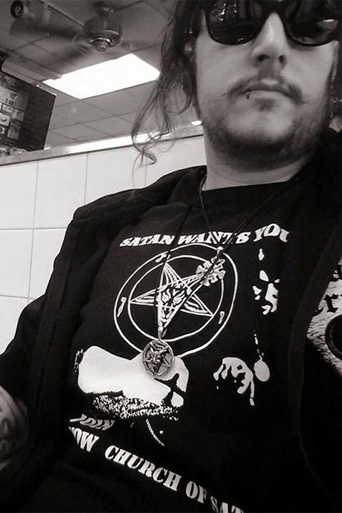 Фото  (Manny Serrano)