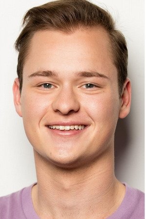 Фото Cooper Tomlinson