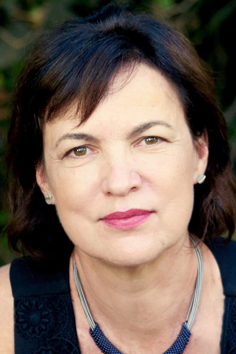 Фото Лора Харрингтон (Laura Harrington)