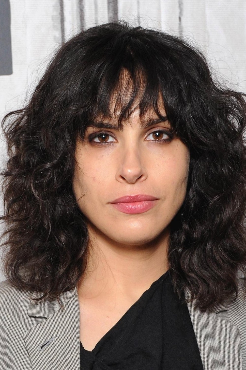 Фото Дезире Ахаван (Desiree Akhavan)