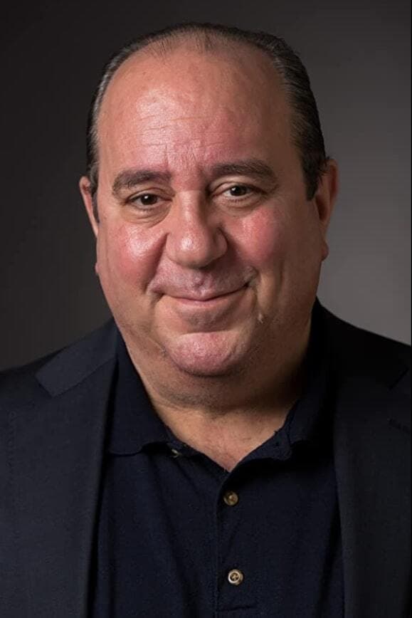 Фото Луи Мустилло (Louis Mustillo)