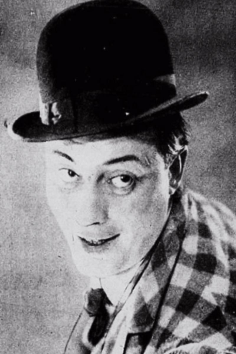 Фото  (Tom Bill)