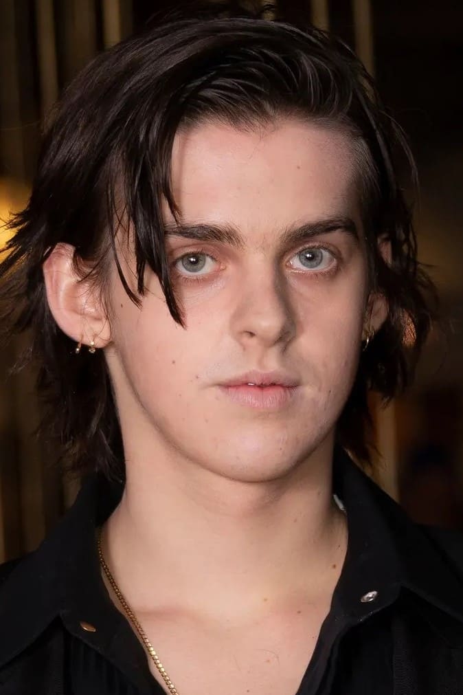 Фото  (Earl Cave)