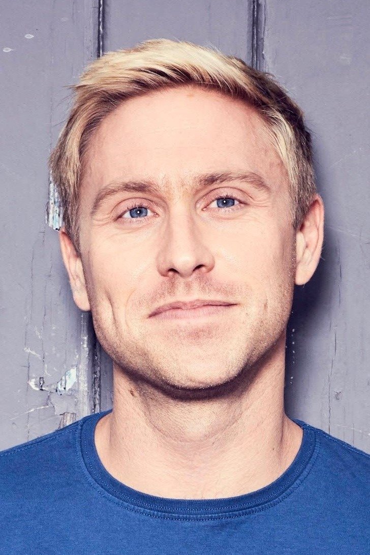 Фото  (Russell Howard)