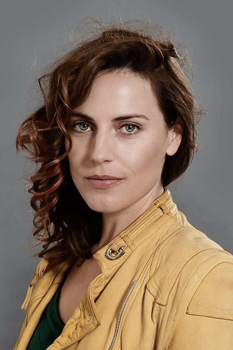 Фото Антье Трауэ (Antje Traue)